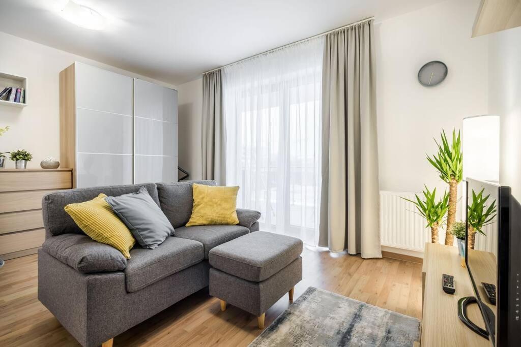 Marina At Danube - Free Private Parking! Apartamento